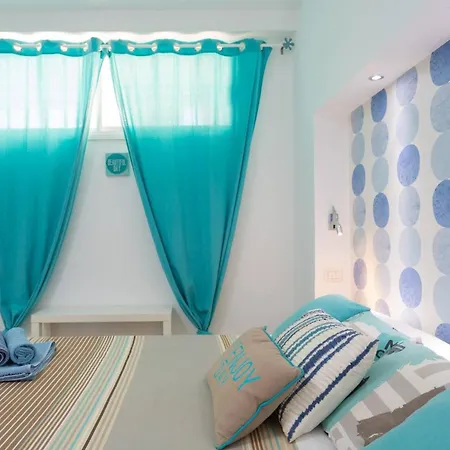 Prázdninový dům Oceanfront In Playa Americas With Sea Views