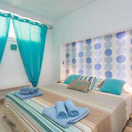 Сasa de vacaciones Oceanfront In Playa Americas With Sea Views *